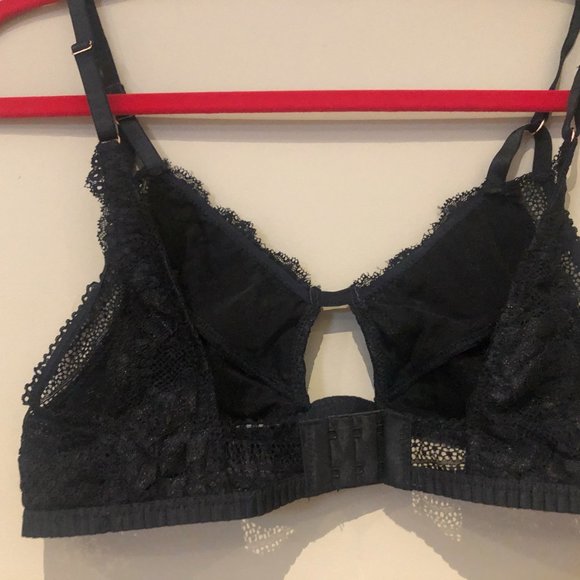 C'est Moi Black Lace Bralette - Picture 3 of 3